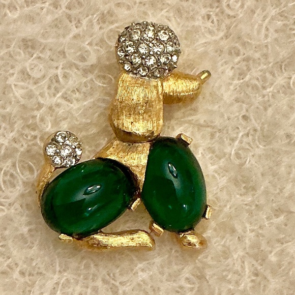 Green Domed Double Jelly Bellied Sitting Poodle Brooch Fun, Whimsical, Stylish - Picture 9 of 17